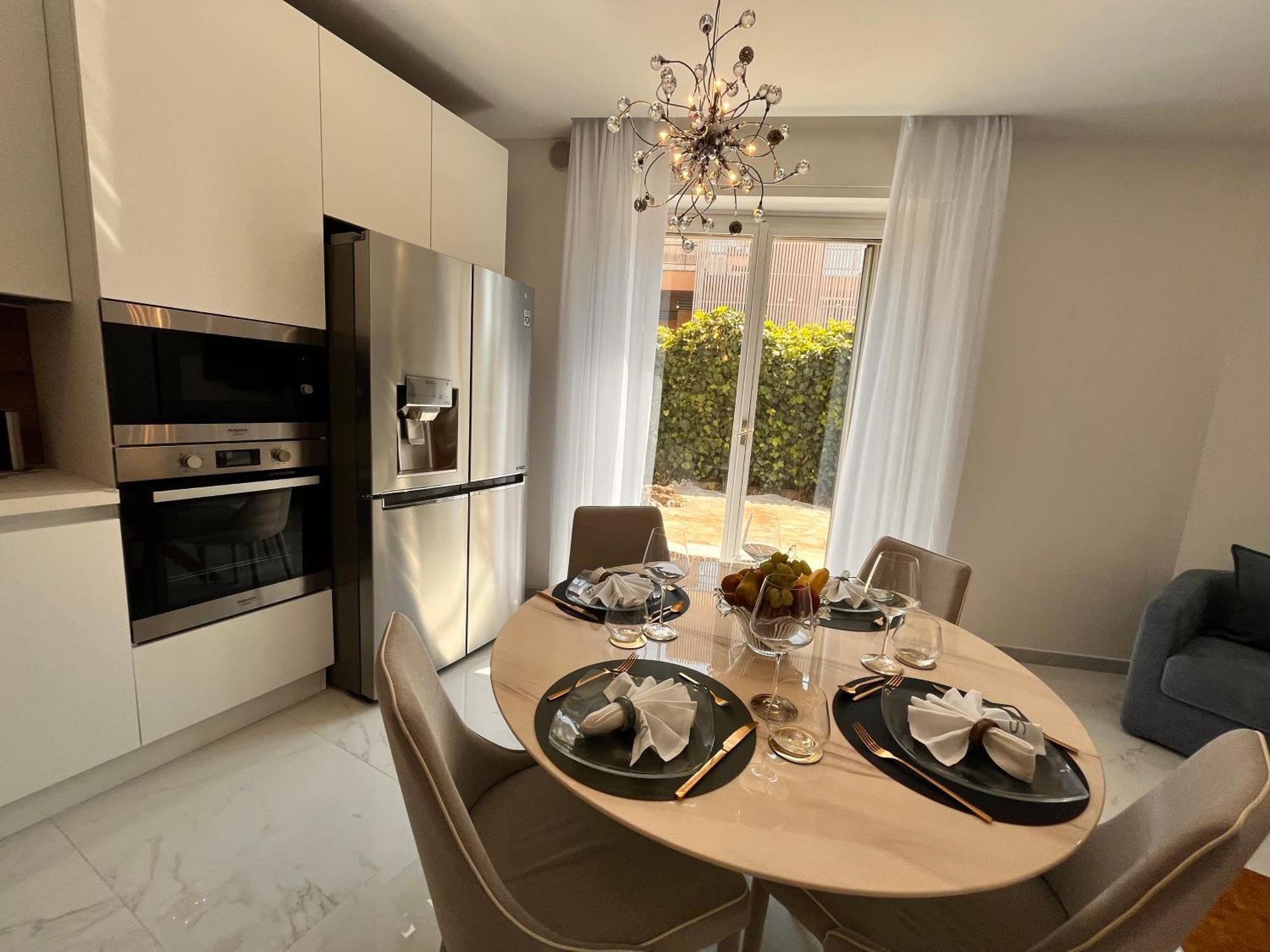 Vanecia'S Luxury Homestay Санремо Экстерьер фото